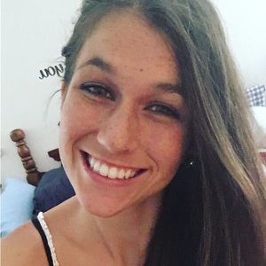 Meet your Posher, Julia